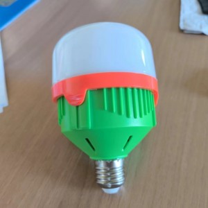 Retractable Rotating High Brightness Night Market Stall Light Outdoor Home Garden Plastic LED Emergency Bulb